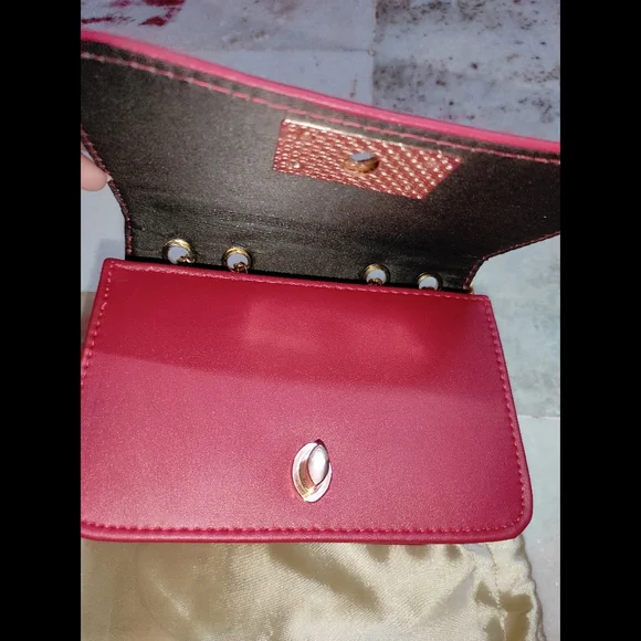 Red Bag (2 in 1 ) New with dustbag - Picture 8 of 16